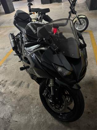 KAWASAKI NINJA ZX-6R 